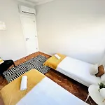 The Crespo House - No 3D - Rooms & Stays